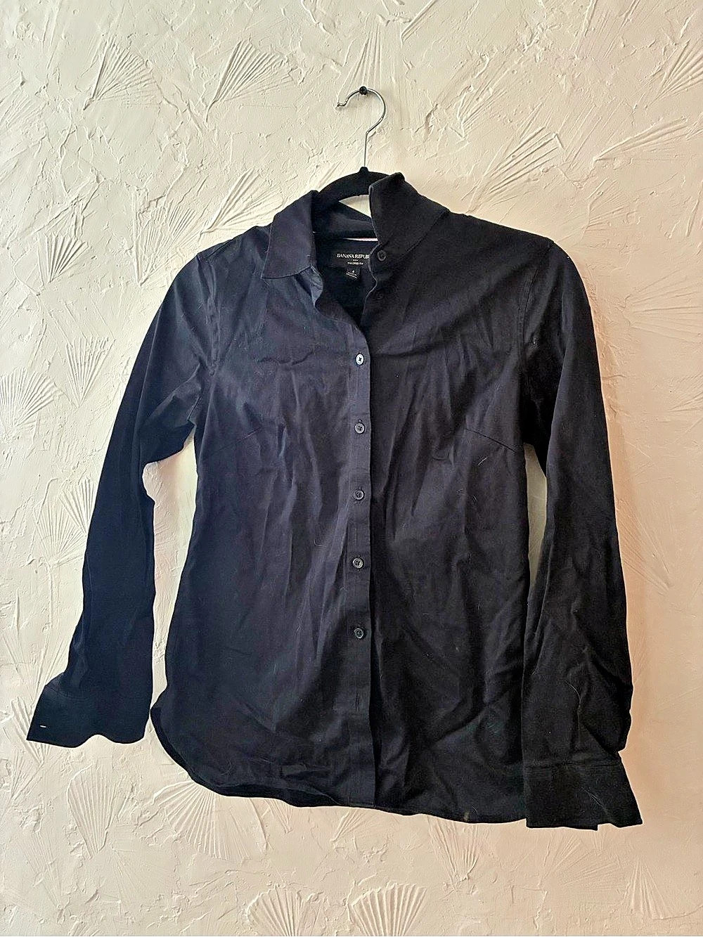 Banana Republic Women's Black Button Down Shirt Like New